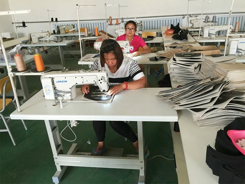 Hebei Zhaoyang Medical Instrument Co., Ltd. productielijn van de fabrikant